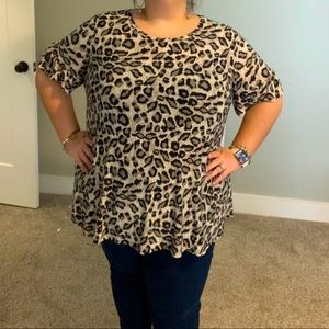 Gray cheetah top